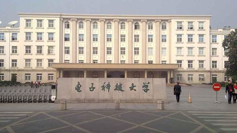 如何避免踩雷，选择电子代加工靠谱厂家？**