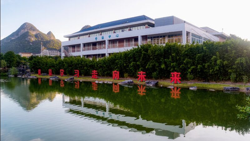深圳三极管样品批发：揭秘三极管选型与采购要点